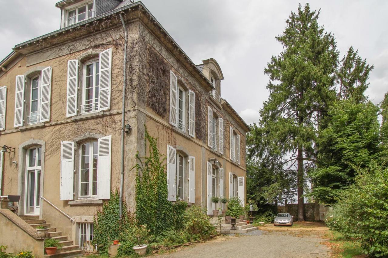 Bed and Breakfast Manoir Des Turets Yvre-l'Eveque Экстерьер фото
