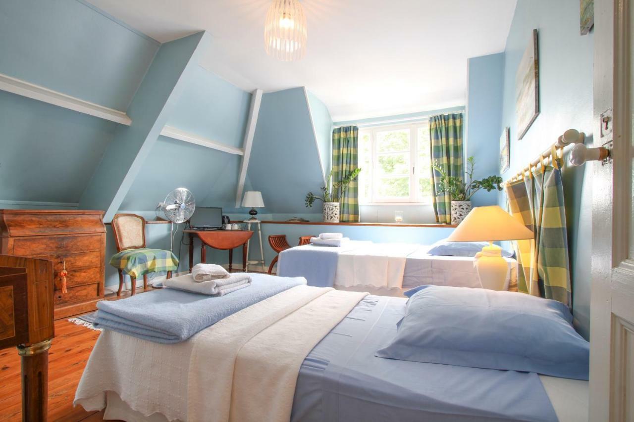 Bed and Breakfast Manoir Des Turets Yvre-l'Eveque Экстерьер фото