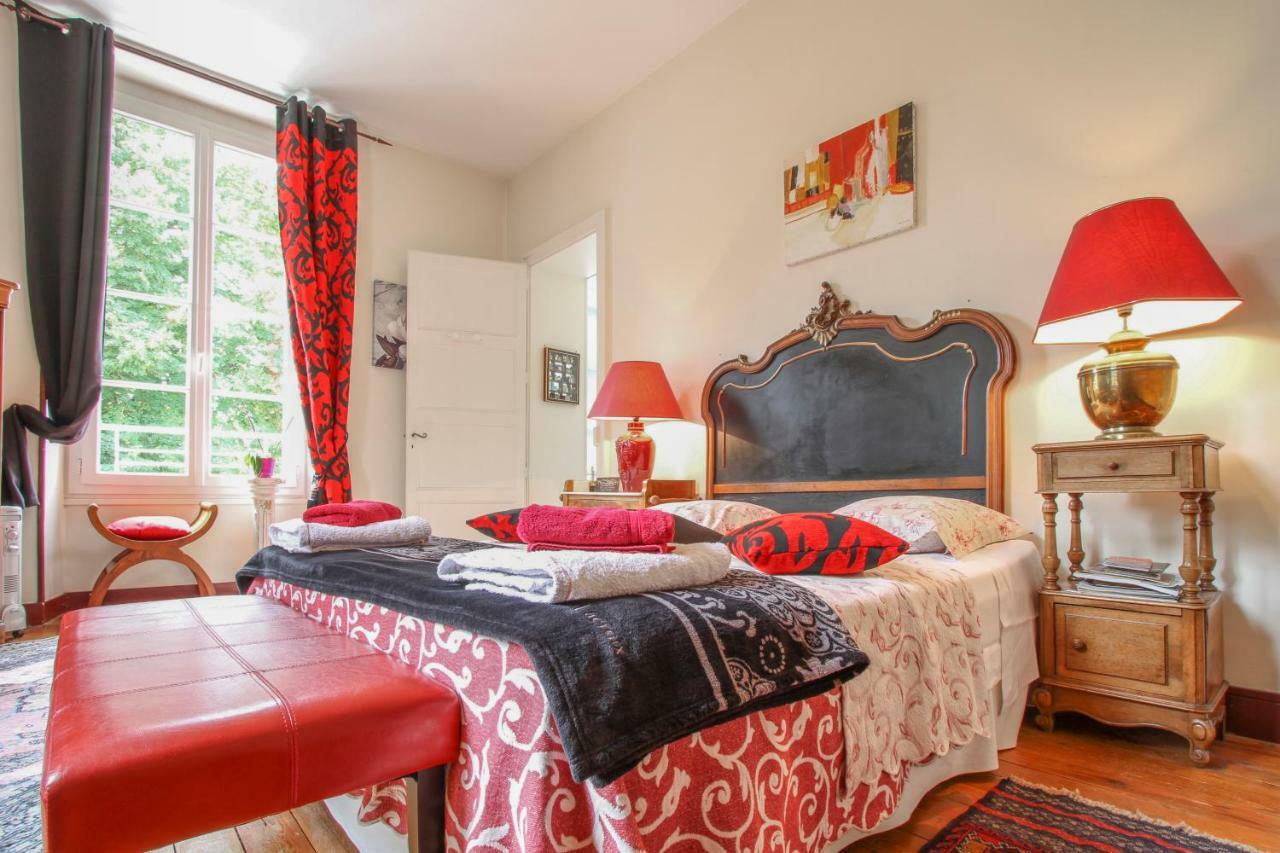 Bed and Breakfast Manoir Des Turets Yvre-l'Eveque Экстерьер фото