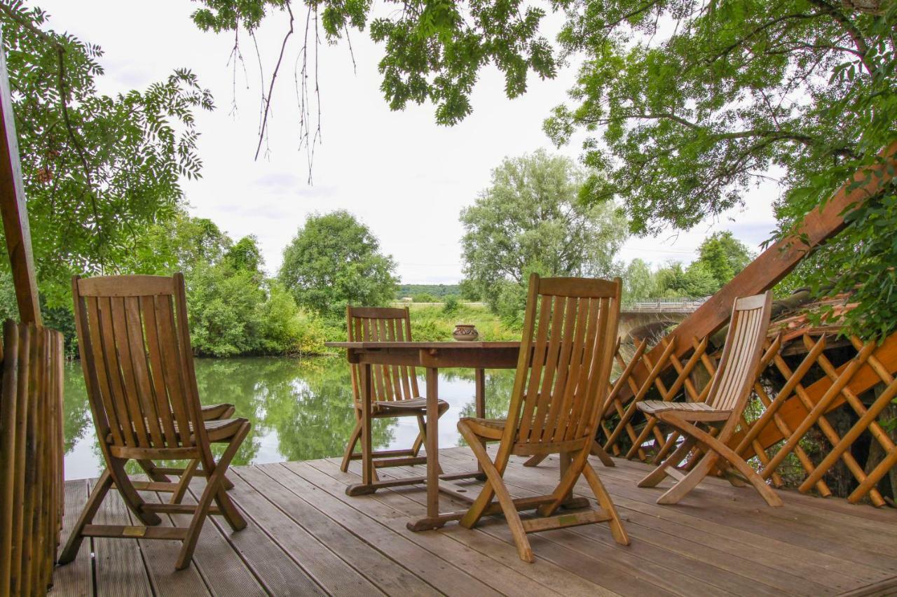 Bed and Breakfast Manoir Des Turets Yvre-l'Eveque Экстерьер фото