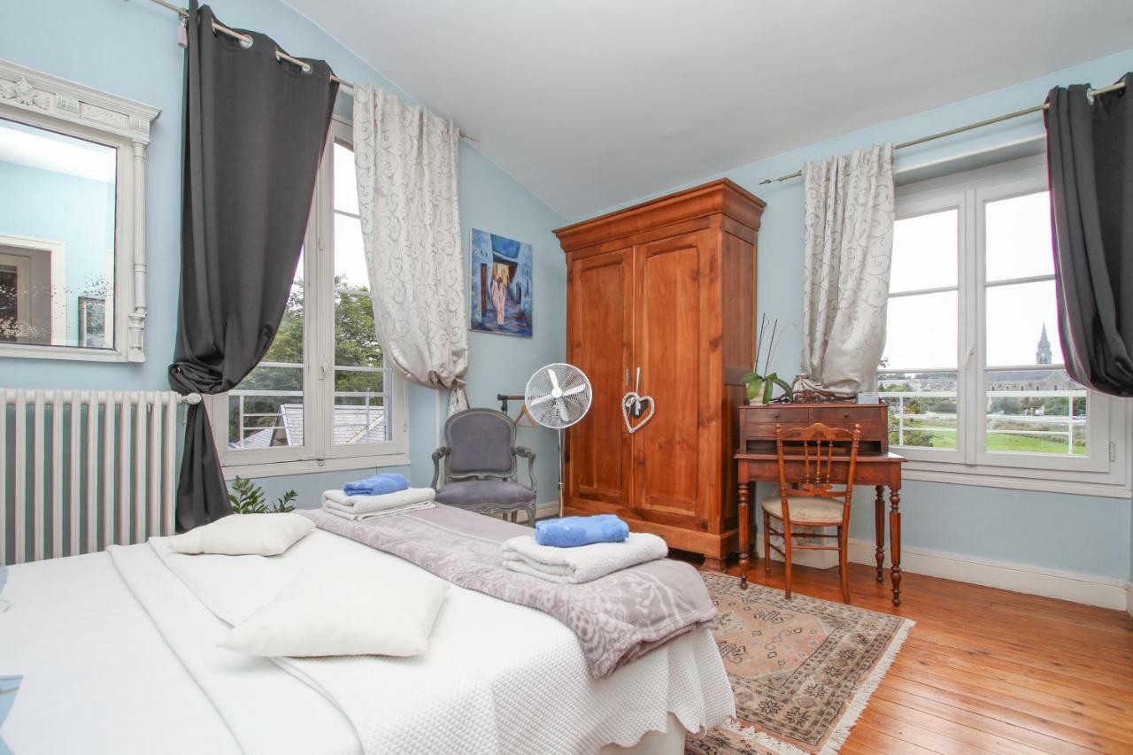 Bed and Breakfast Manoir Des Turets Yvre-l'Eveque Экстерьер фото